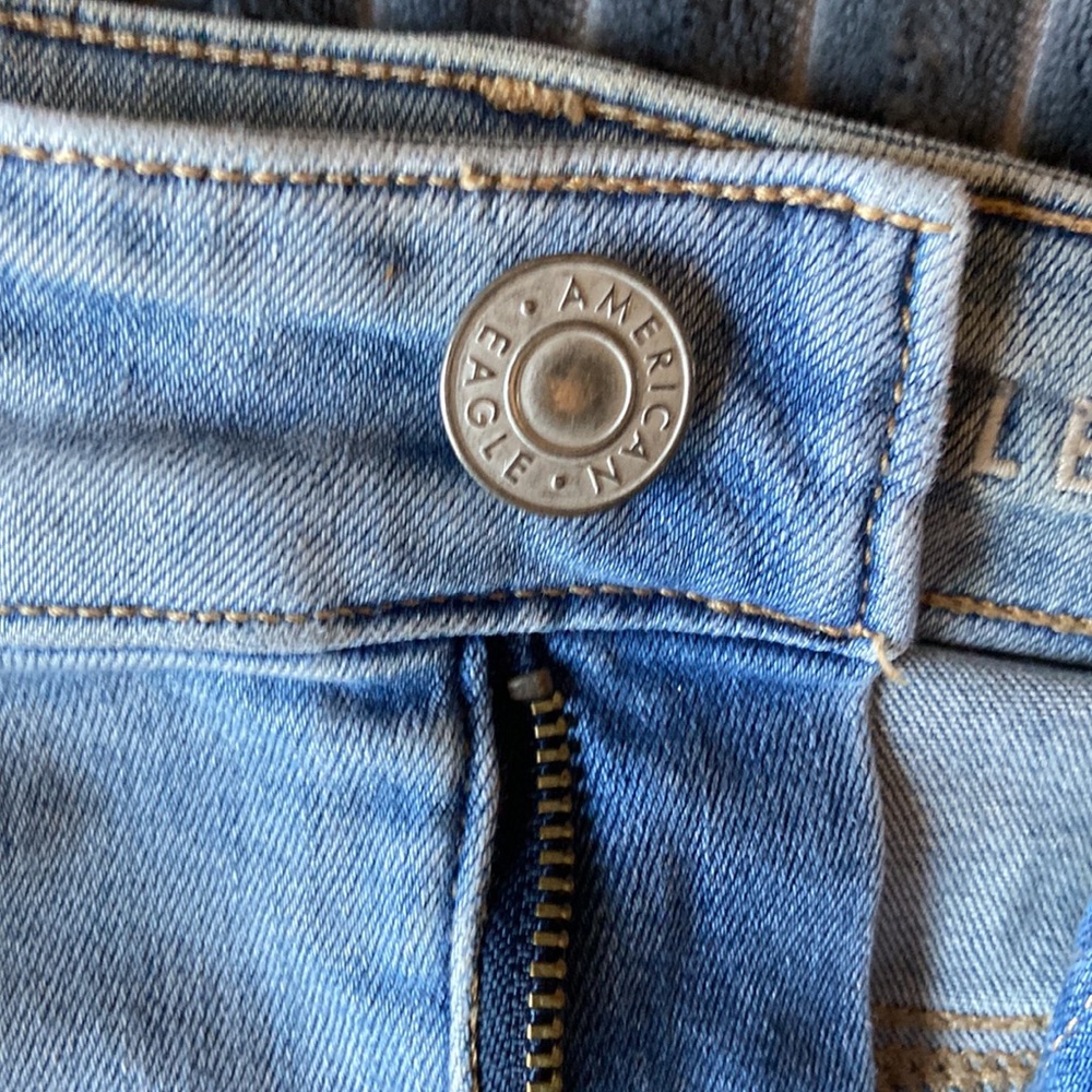 Shorts - Picture 3 of 3